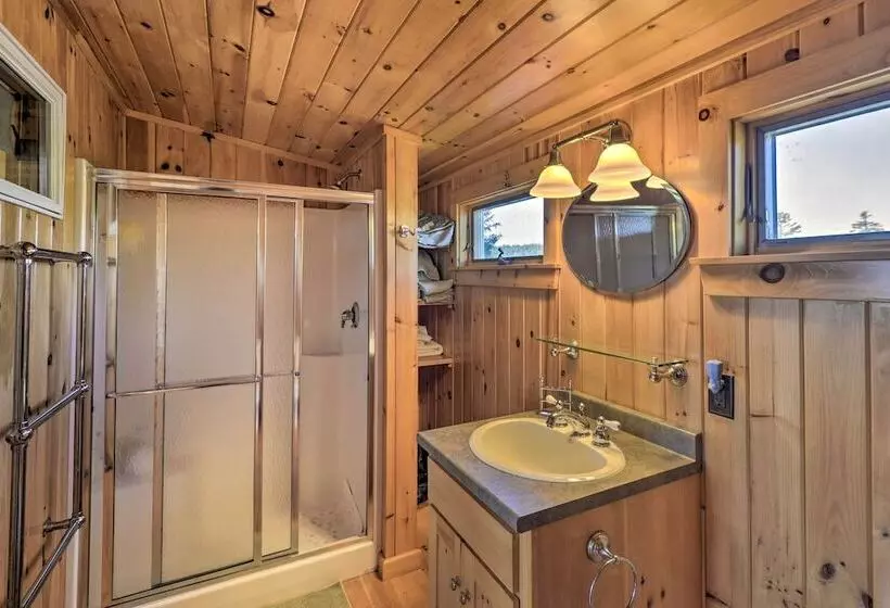 Charming Ocean View Cottage By Cutler Harbor