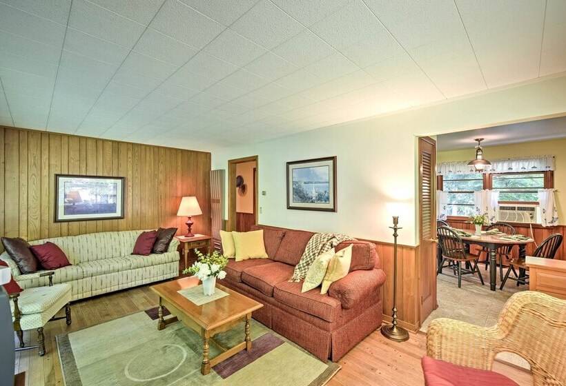 Cherry Cottage    Walk To Peninsula State Park!