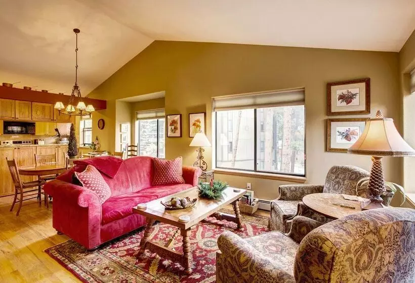 Private Hot Tub + Deck: Breckenridge Abode!