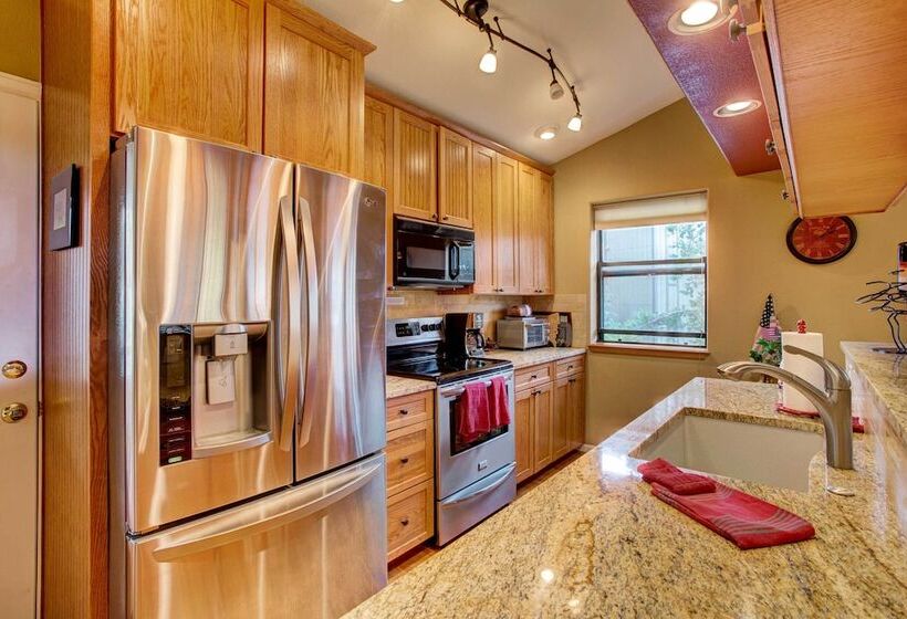 Private Hot Tub + Deck: Breckenridge Abode!