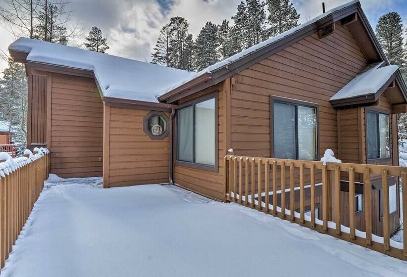 Private Hot Tub + Deck: Breckenridge Abode!