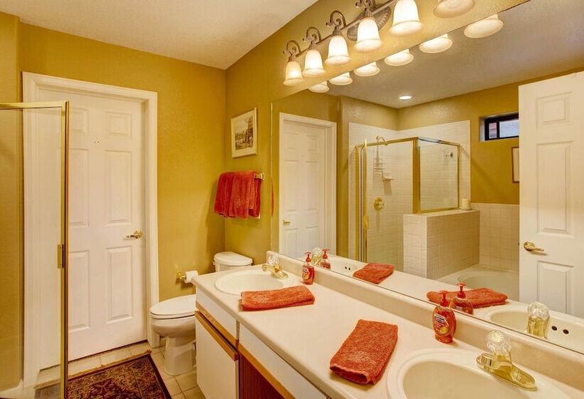 Private Hot Tub + Deck: Breckenridge Abode!