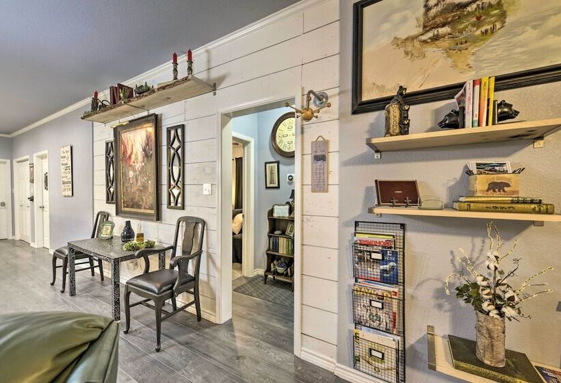 Bearadise Bungalow ~ 2 Mi To Magnolia Market!