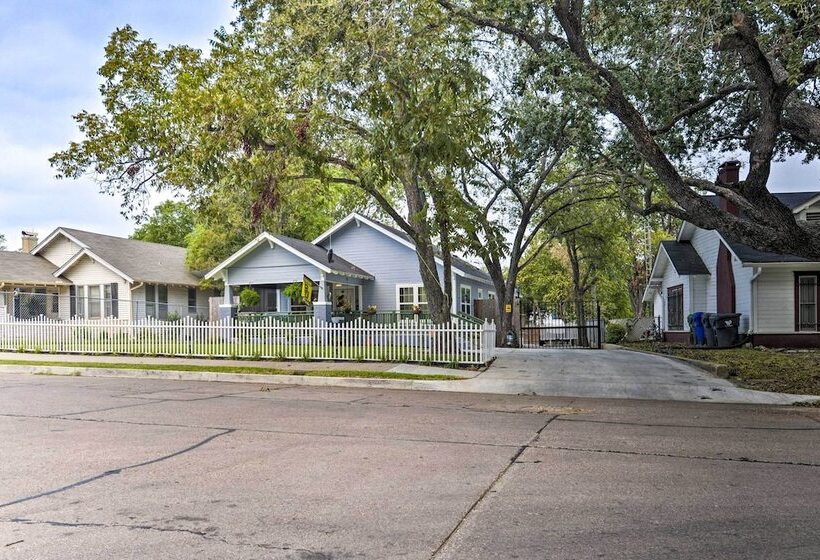 Bearadise Bungalow ~ 2 Mi To Magnolia Market!