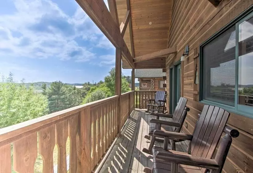 Cozy Resort Cabin In The Heart Of Warrens!