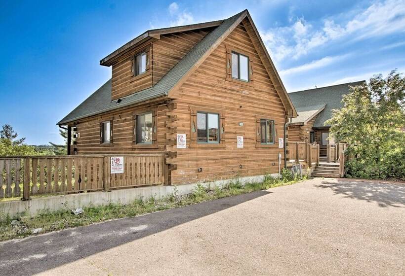 Cozy Resort Cabin In The Heart Of Warrens!