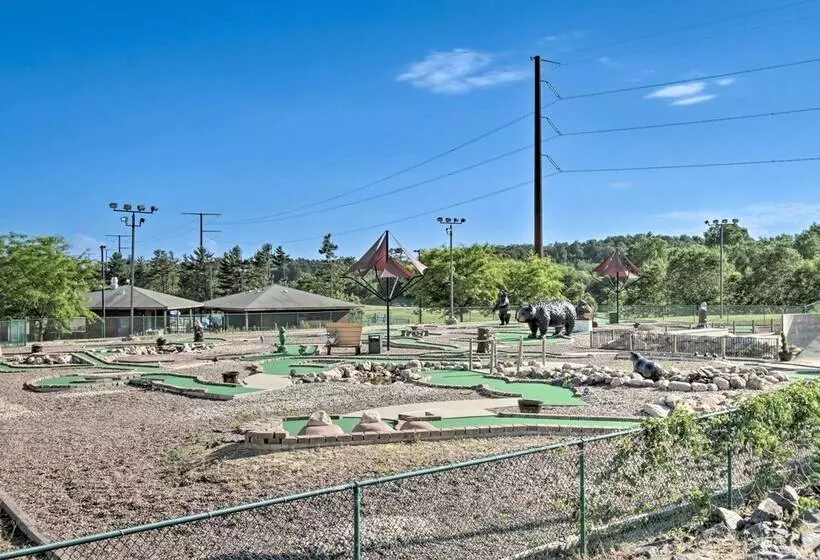 Cozy Resort Cabin In The Heart Of Warrens!