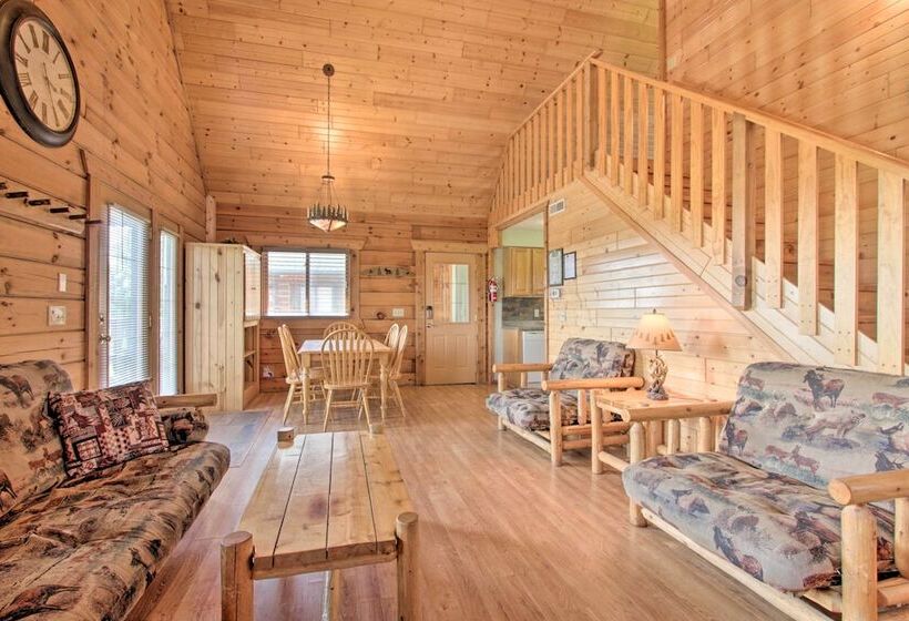 Cozy Resort Cabin In The Heart Of Warrens!