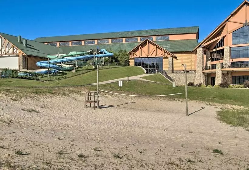 Cozy Resort Cabin In The Heart Of Warrens!