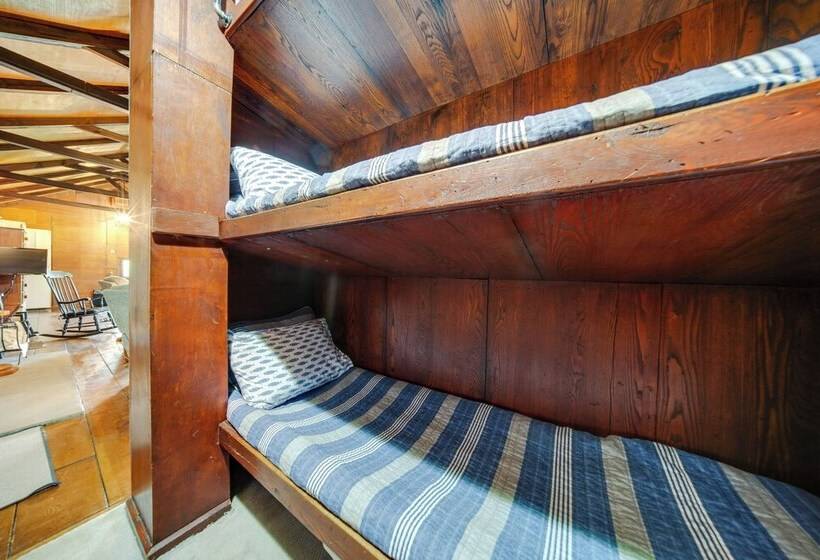 Custom Built Lakefront Cottage W/ Spacious Yard!