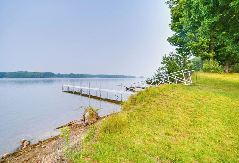 Custom Built Lakefront Cottage W/ Spacious Yard!