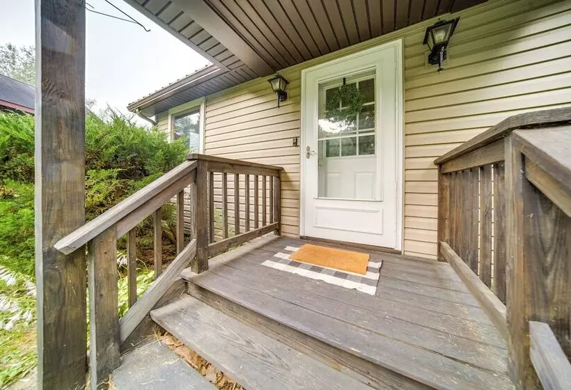 Custom Built Lakefront Cottage W/ Spacious Yard!