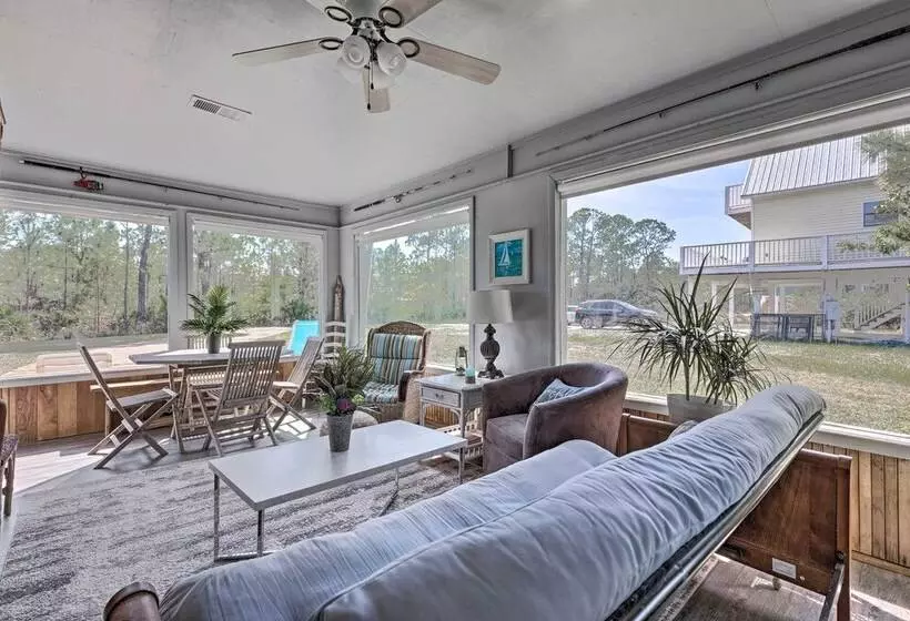 Cute & Cozy Gulf Shores Bungalow: 1/2 Mi To Beach!