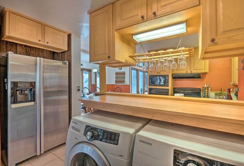 Deluxe Angel Fire Getaway, 4 Mi To Ski Slopes!