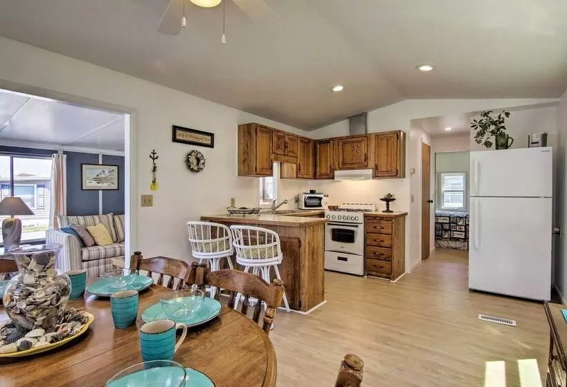 Dog Friendly Ocean Pines Home W/ Pool Access!