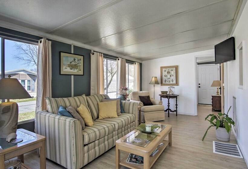 Dog Friendly Ocean Pines Home W/ Pool Access!