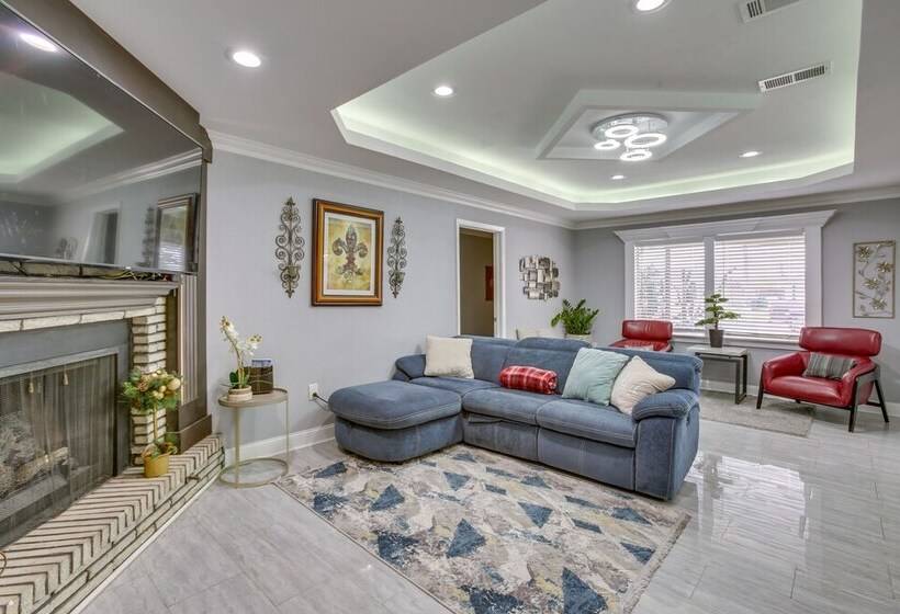 11 Mi To Nola: Westwego Home W/ Sunroom!