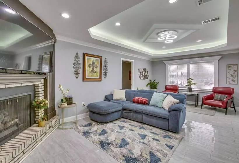 11 Mi To Nola: Westwego Home W/ Sunroom!