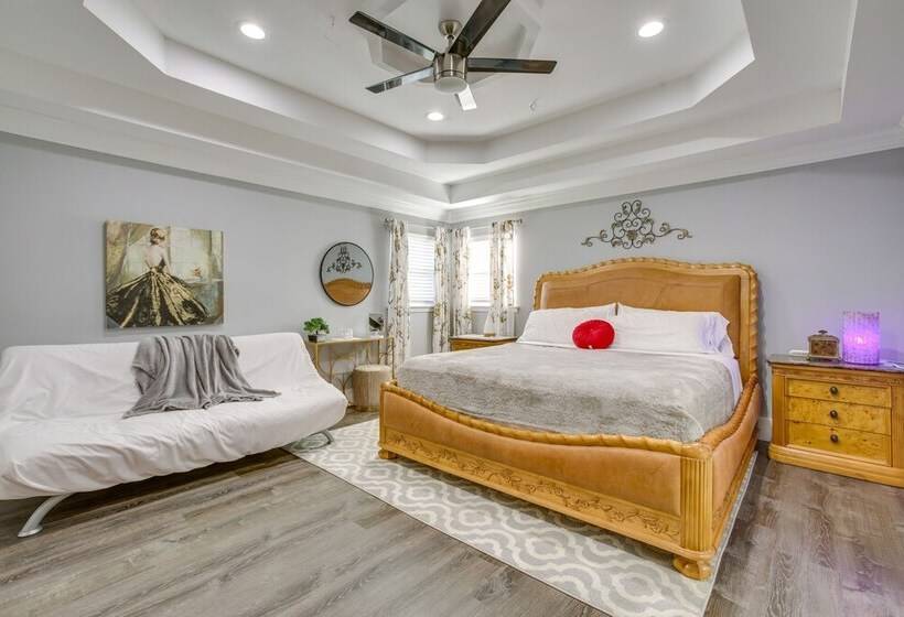 11 Mi To Nola: Westwego Home W/ Sunroom!