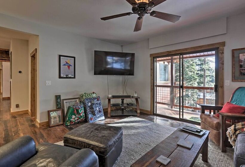 Expansive Tahoe Escape W/ Hot Tub: Ski + Hike