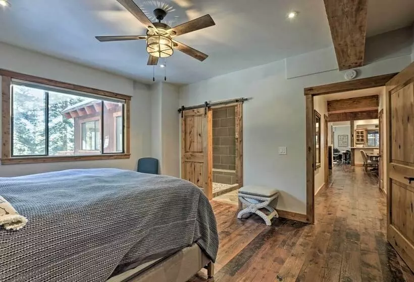 Expansive Tahoe Escape W/ Hot Tub: Ski + Hike