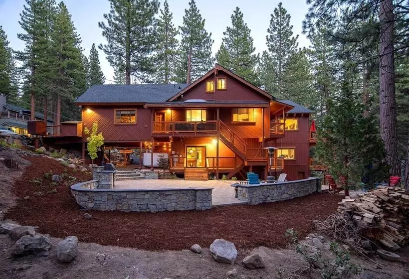 Expansive Tahoe Escape W/ Hot Tub: Ski + Hike