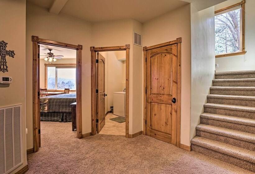 Family Cabin W/ Lake Arrowhead & Mountain Views!