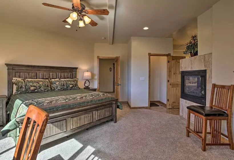 Family Cabin W/ Lake Arrowhead & Mountain Views!