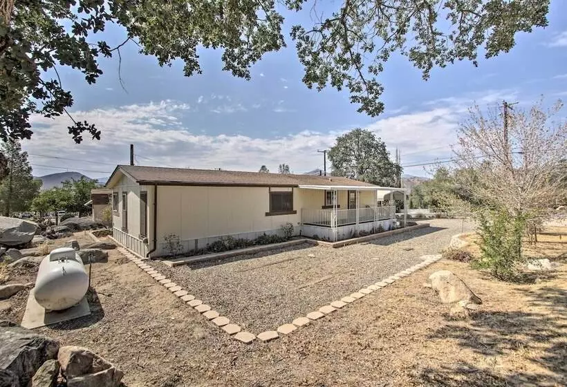 Family Friendly Home ~ 1 Mi To Kern River!