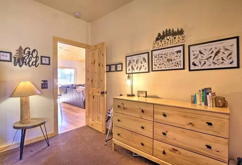 Family Friendly Jefferson Cabin W/ Fire Pit!