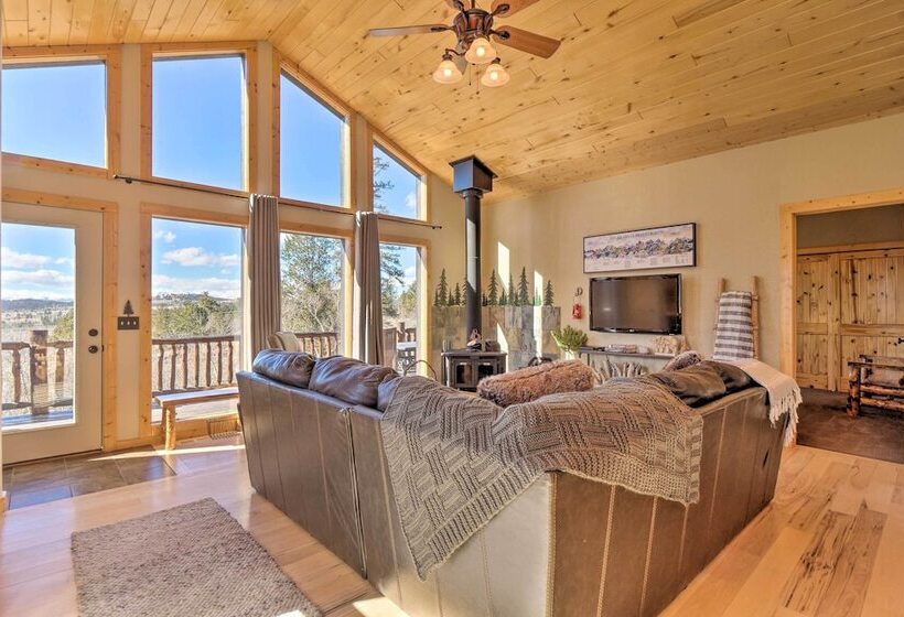 Family Friendly Jefferson Cabin W/ Fire Pit!