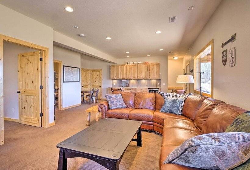 Family Friendly Jefferson Cabin W/ Fire Pit!