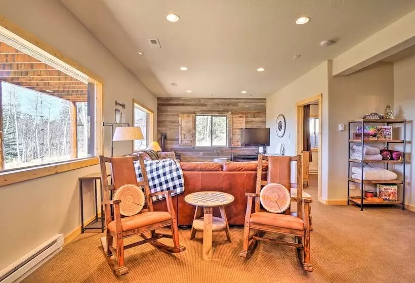 Family Friendly Jefferson Cabin W/ Fire Pit!