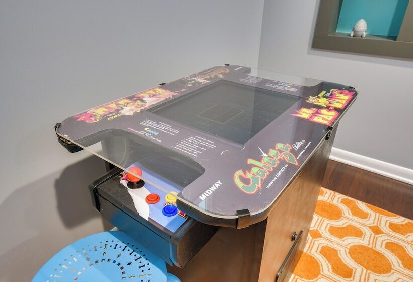 Freshly Renovated Raleigh Home Near Downtown!