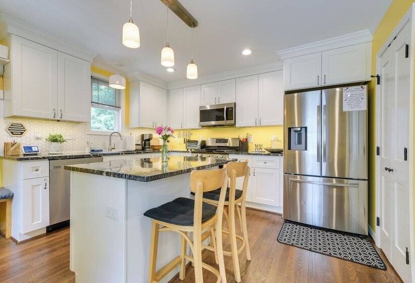 Freshly Renovated Raleigh Home Near Downtown!