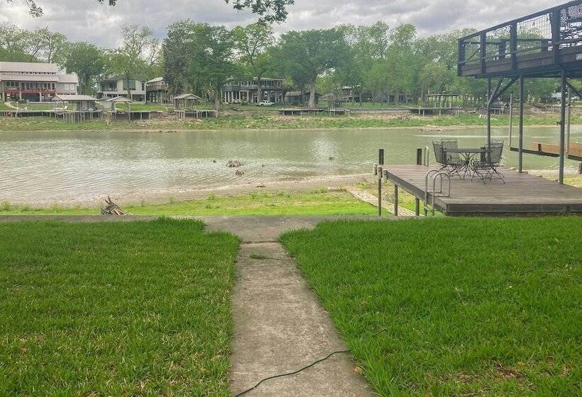 Guadalupe River Retreat W/ Private Yard