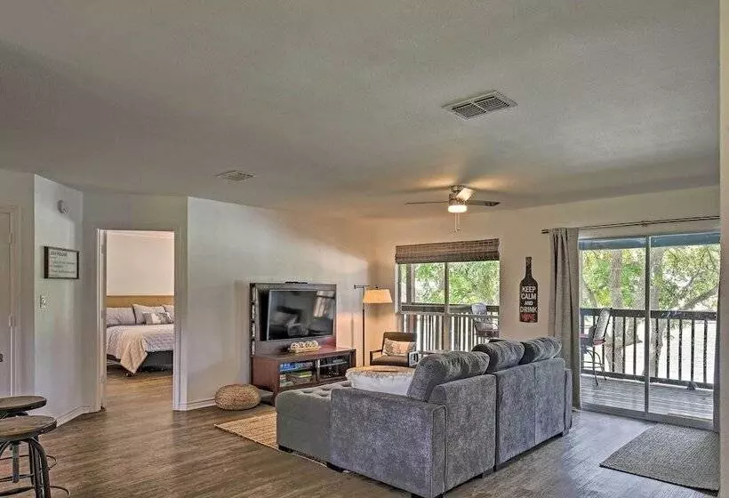 Guadalupe River Retreat W/ Private Yard