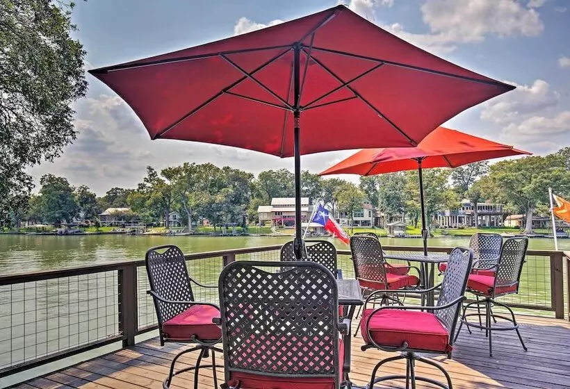 Guadalupe River Retreat W/ Private Yard