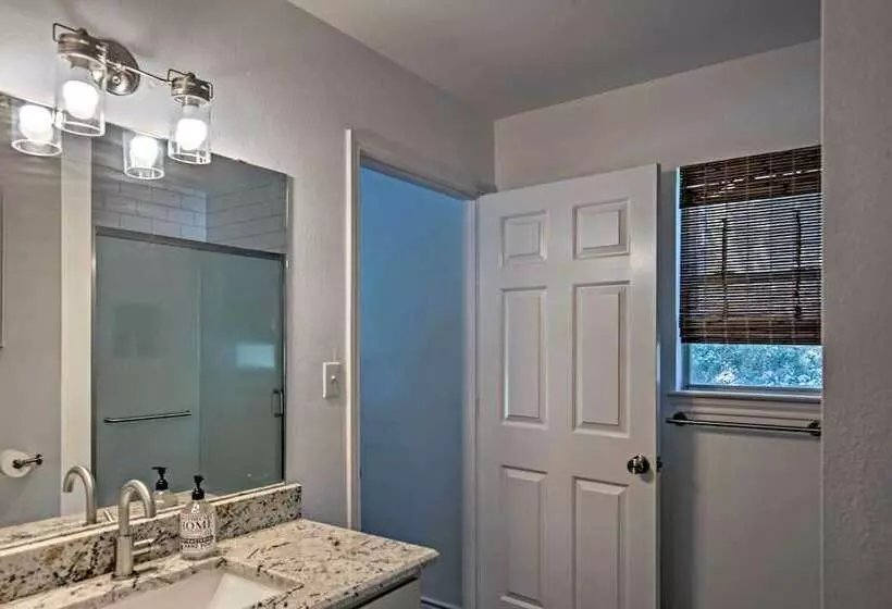 Guadalupe River Retreat W/ Private Yard