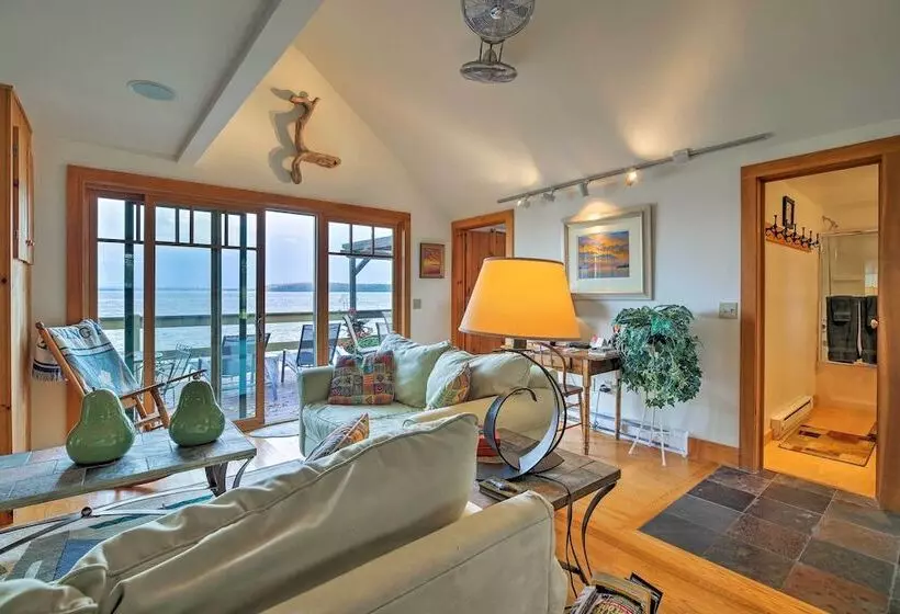 Lake Champlain Cottage W/ Private Deck & Fire Pit!