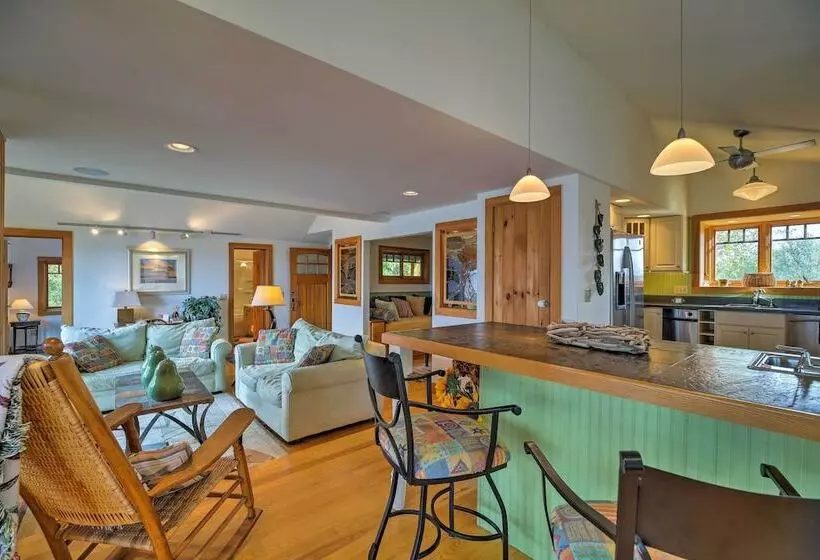 Lake Champlain Cottage W/ Private Deck & Fire Pit!