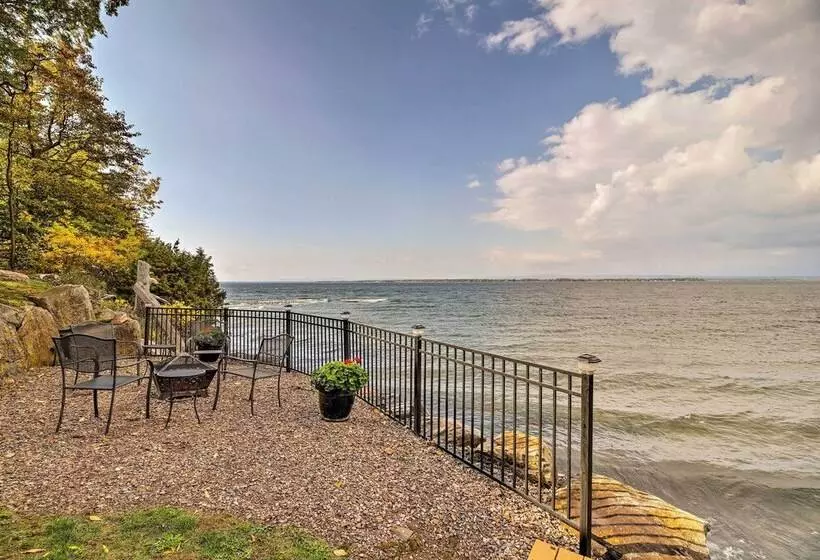 Lake Champlain Cottage W/ Private Deck & Fire Pit!