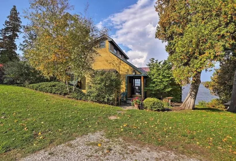 Lake Champlain Cottage W/ Private Deck & Fire Pit!