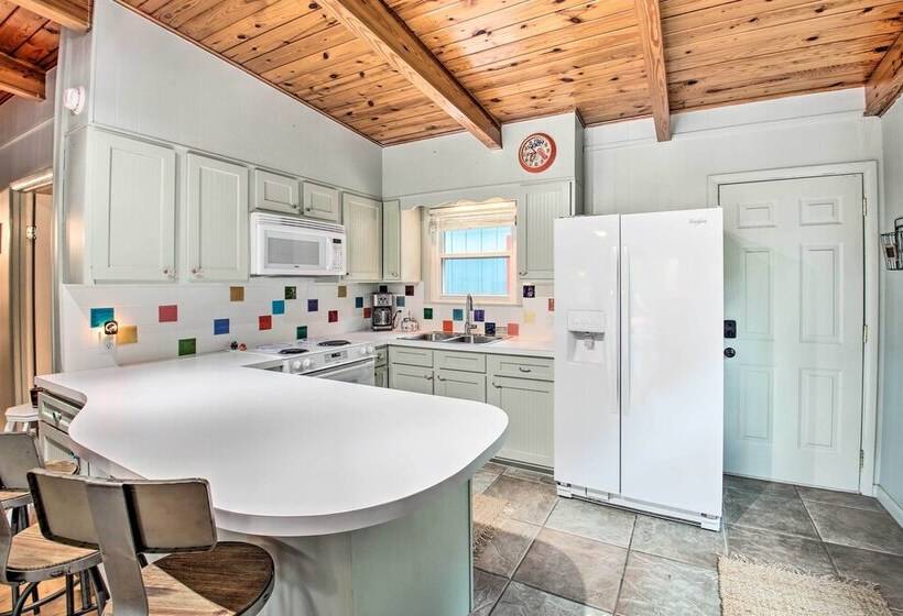 Lakefront Home W/ Dock: 10 Mi To Central Ave!