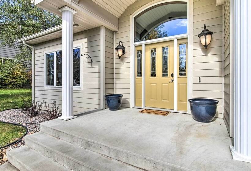 Large Home W/ Patio & Yard, 2 Mi To Downtown