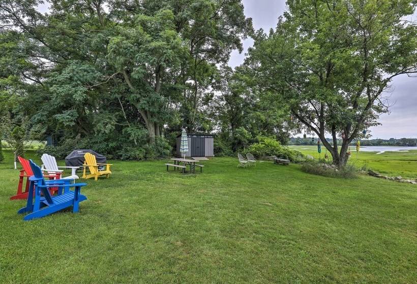 Lovely Blue Heron Cottage On Annisquam River!