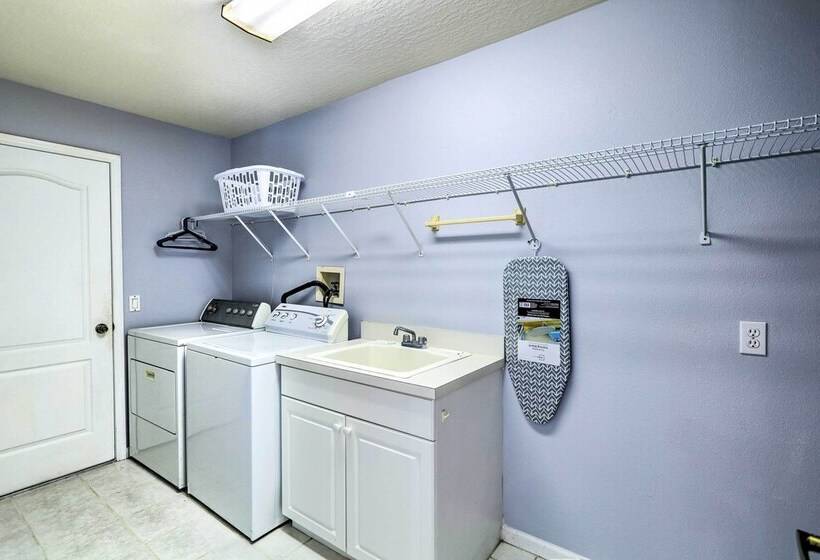 Merritt Island Home With Grill & Saltwater Pool