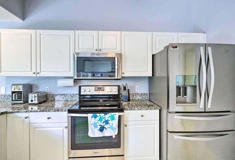 Merritt Island Home With Grill & Saltwater Pool