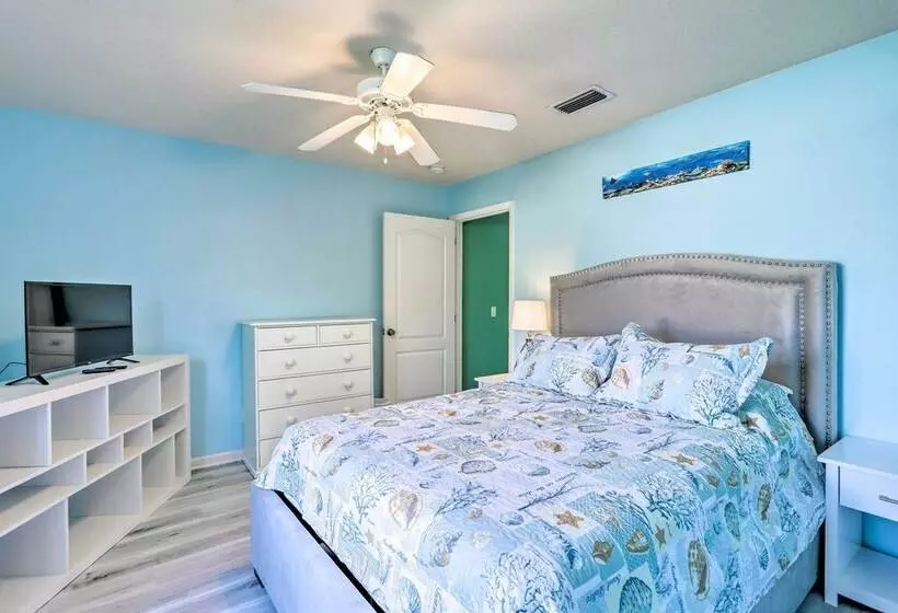 Merritt Island Home With Grill & Saltwater Pool