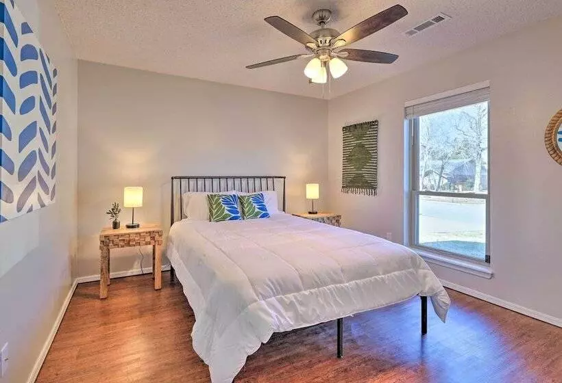 Modern Fayetteville Home < 1 Mi To U Of A!